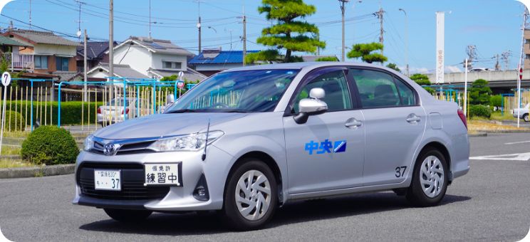 普通自動車